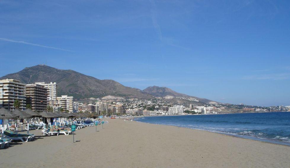 Cosy Flat Near The Beach & Town Centre Apartment Fuengirola Bagian luar foto